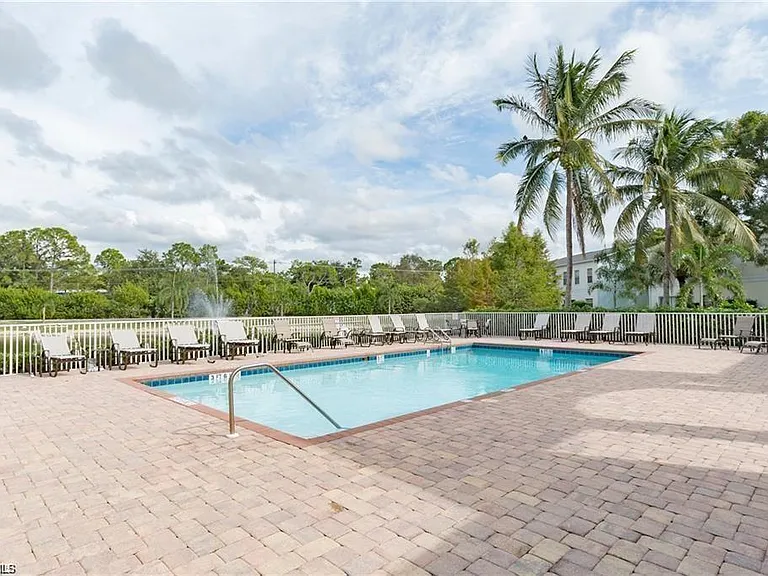 3268 Amanda Ln #3 — Photo 3