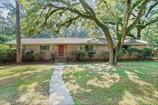 1st image of 269 Hillcrest Dr