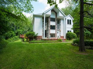 211 E Thornton Ave, Des Moines, IA 50315