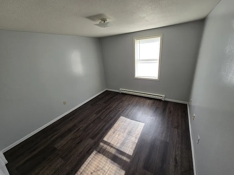 318 Walnut St #8 — Photo 6