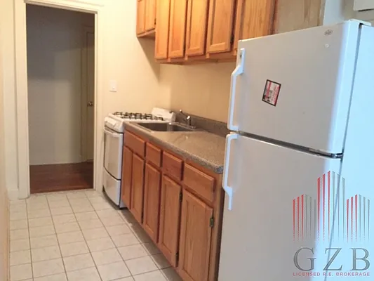 Rented by Avenues Real Estate | media 7