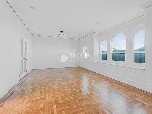 4th image of 2629 Lombard St