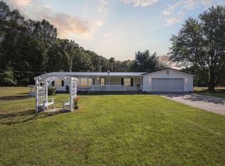 1741 Barron Lake Rd, Niles, MI 49120