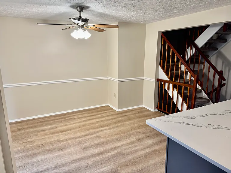 3723 Castle Ter — Photo 8