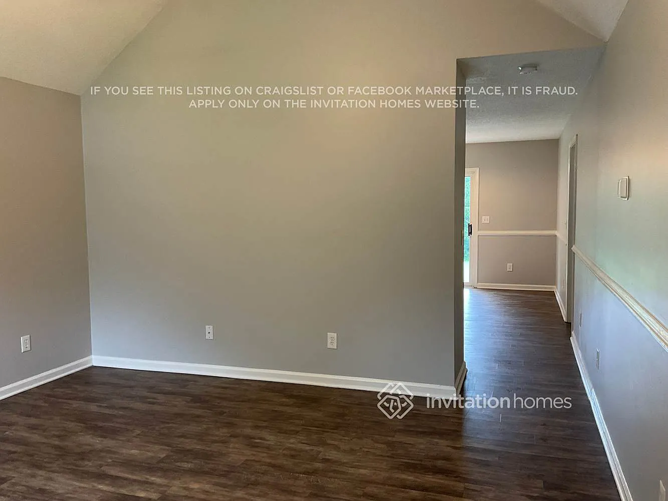 915 Jordans Pond Ln Charlotte, NC 28214 — Photo 3