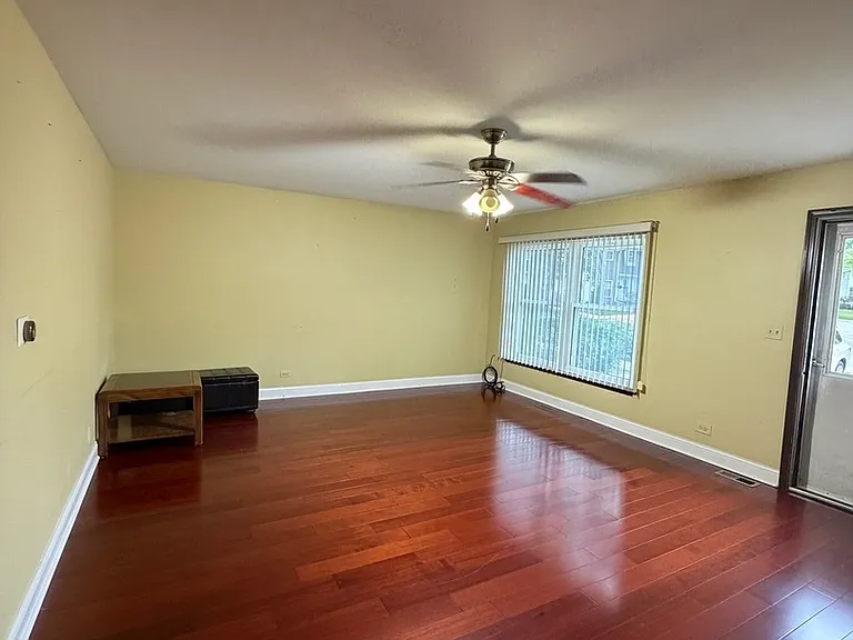 805 Bishop Ct #H — Photo 1