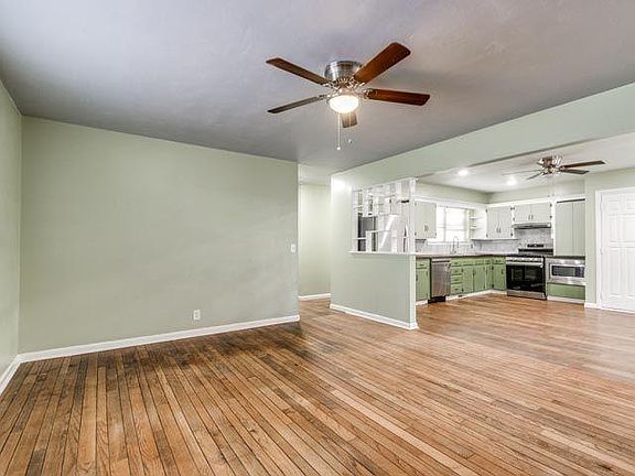 4th image of 3217 NW 34th St