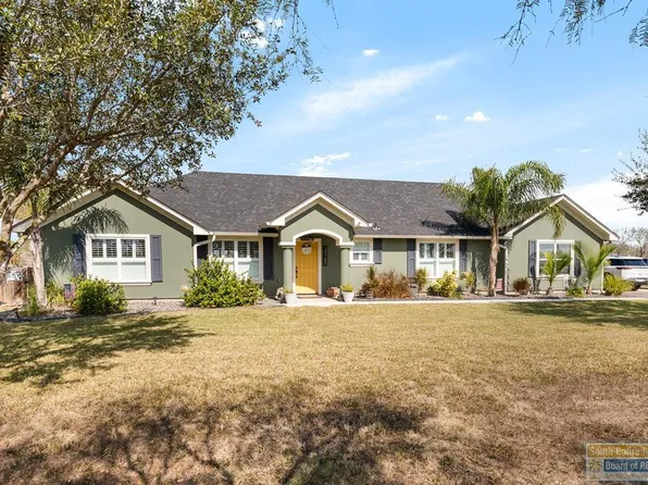 39785 Palm Dr, Bayview, TX 78566