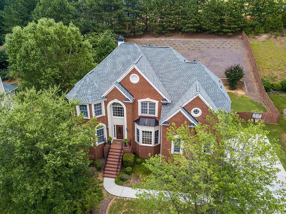 2nd image of 585 Vinings Springs Dr SE
