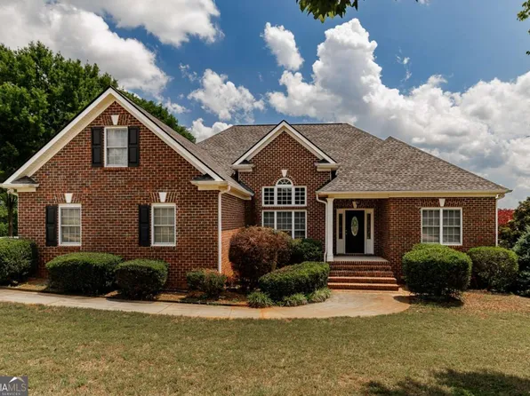 329 Harris Hills Dr, Athens, GA 30607