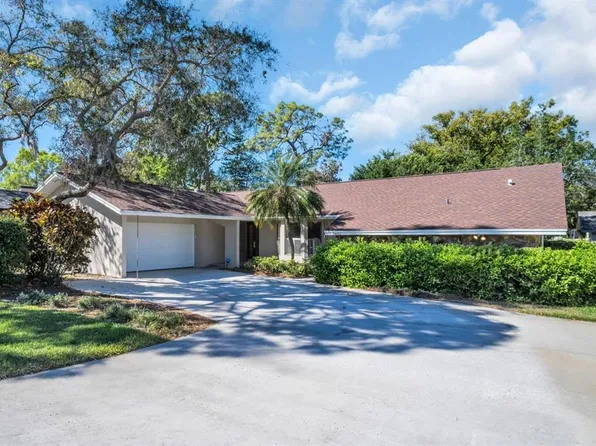 2462 Indian Trl E, Palm Harbor, FL 34683