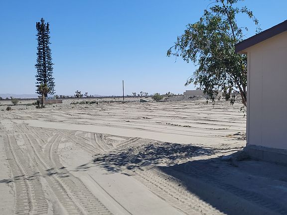 2nd image of 2270 Olivera Rd