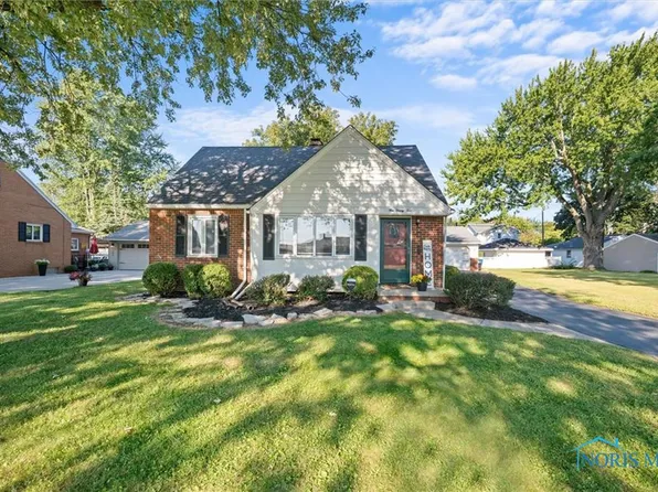 422 S Fargo St, Oregon, OH 43616