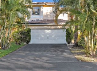 9847 Fairway Cove Ln, Fort Lauderdale, FL 33324