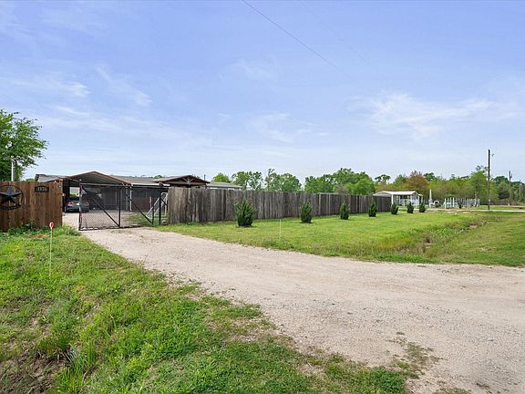 2nd image of 1976 County Road 5017