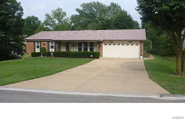1st image of 6912 Birdie Ln