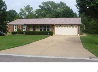 6912 Birdie Ln, Saint Louis, MO
