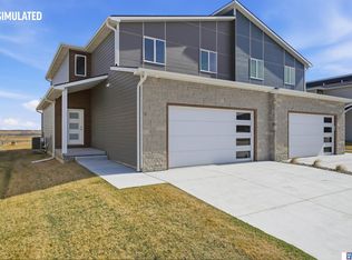 222 105th St, Lincoln, NE 68527