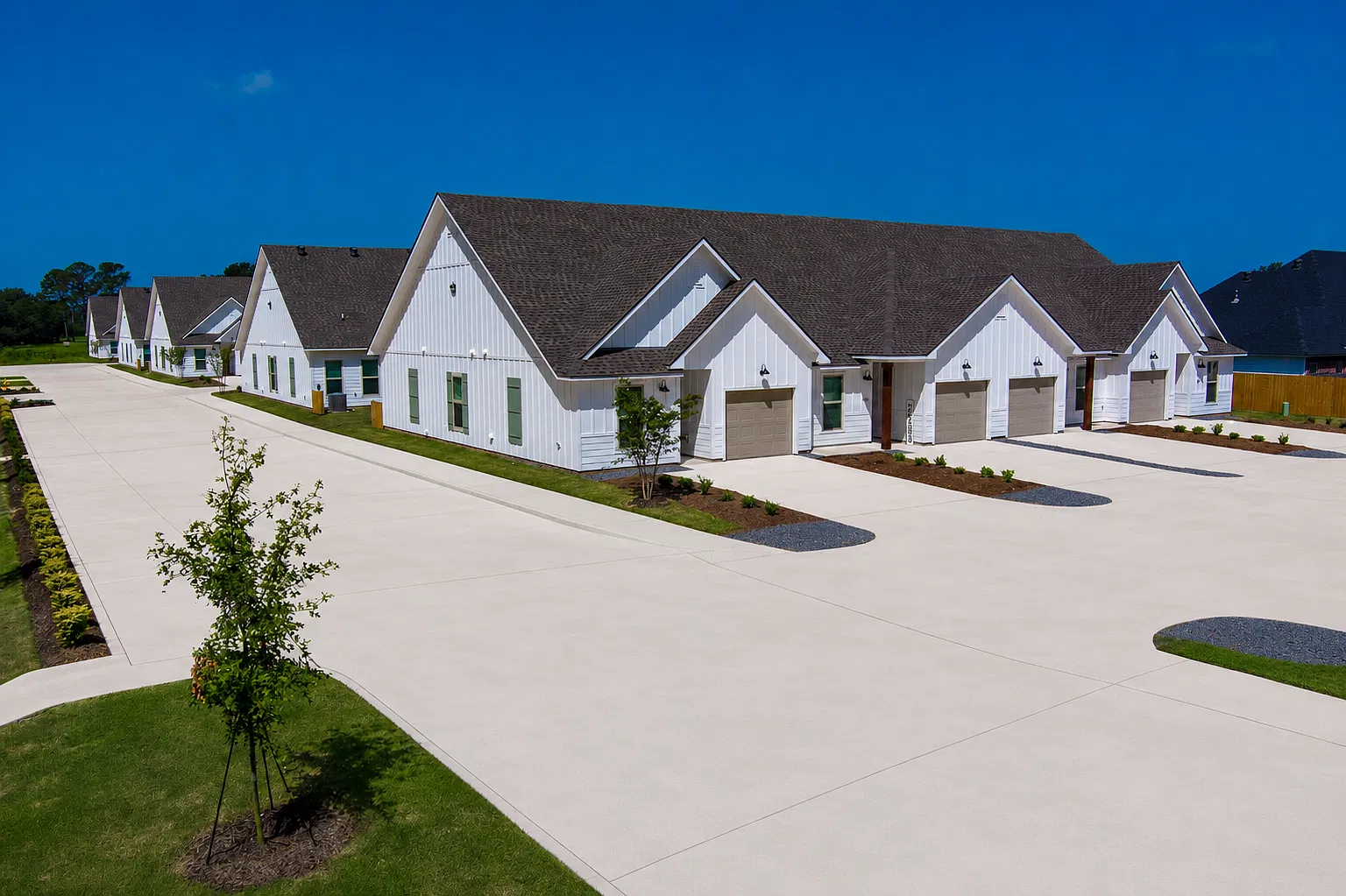 Willow Brook Townhomes — Photo 4