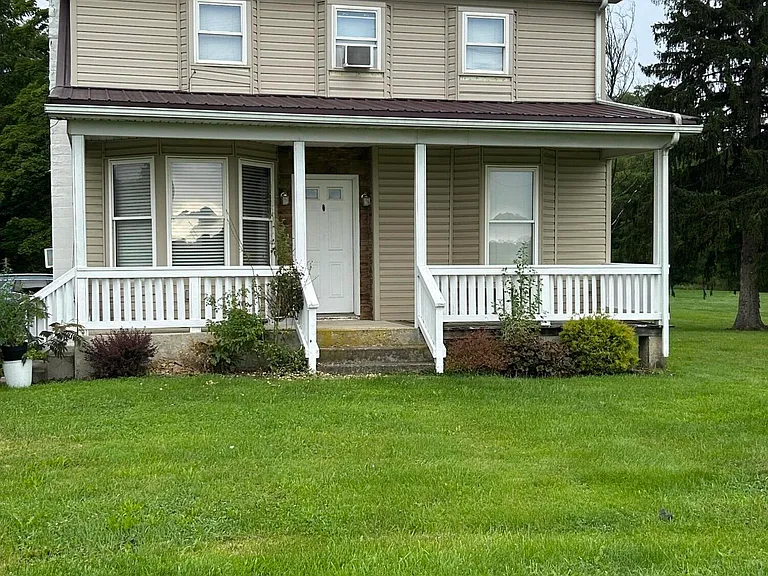 143 Forest Hill Rd — Photo 1