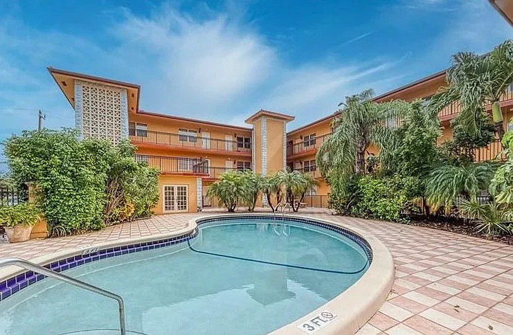 1 bed, 600 sqft, $2,300 — Photo 2