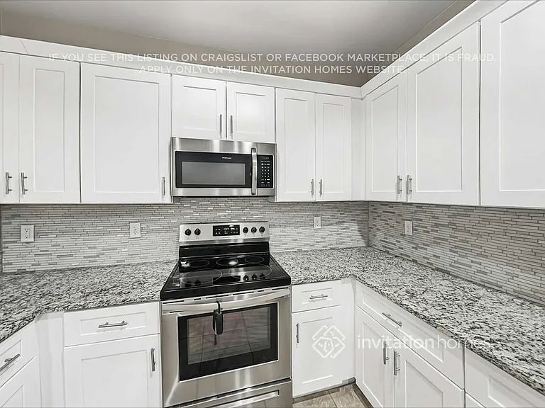 19363 W Morning Glory Dr — Photo 9