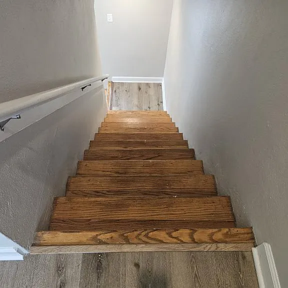 967 E Maple St — Photo 13