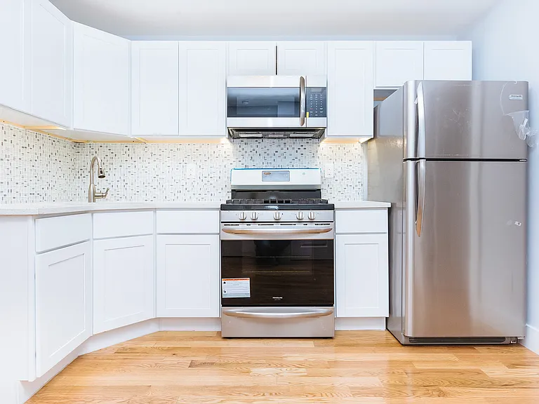 128 India St #3 — Photo 2