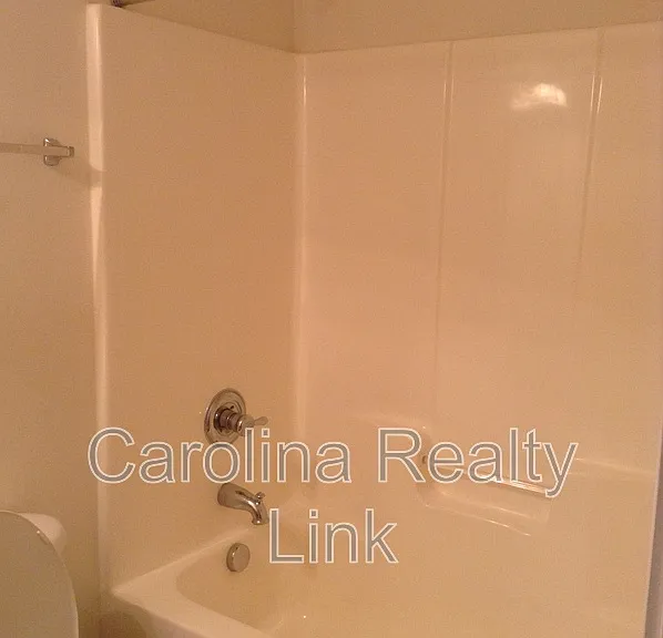 7228 Handon Ln — Photo 17