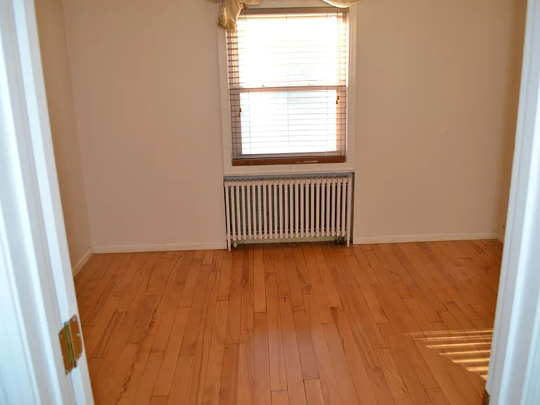 9705 48th Pl — Photo 8