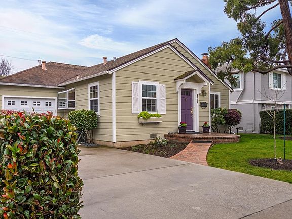 3rd image of 809 W Grant Pl