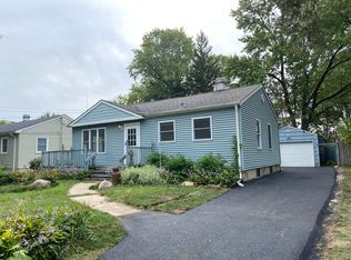 676 Clark St, Elgin, IL 60123