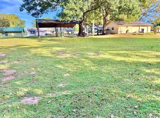 N T 200 St, Stigler, OK 74462