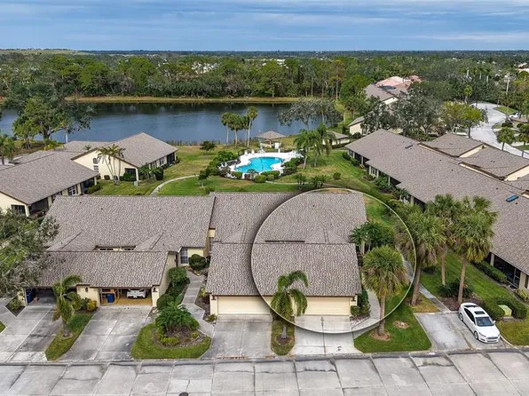 5911 Doral Dr, Sarasota, FL 34243