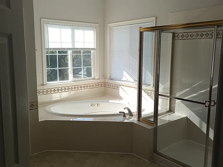 22078 Vantage Pointe Pl — Photo 21