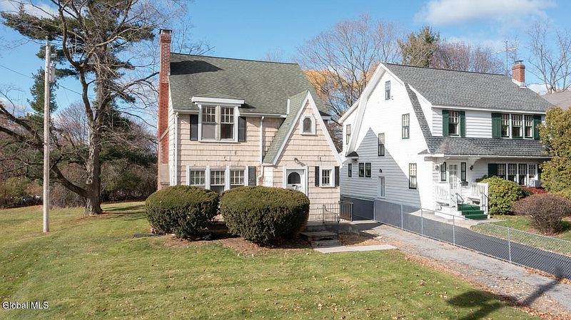 2nd image of 2107 Burdett Avenue