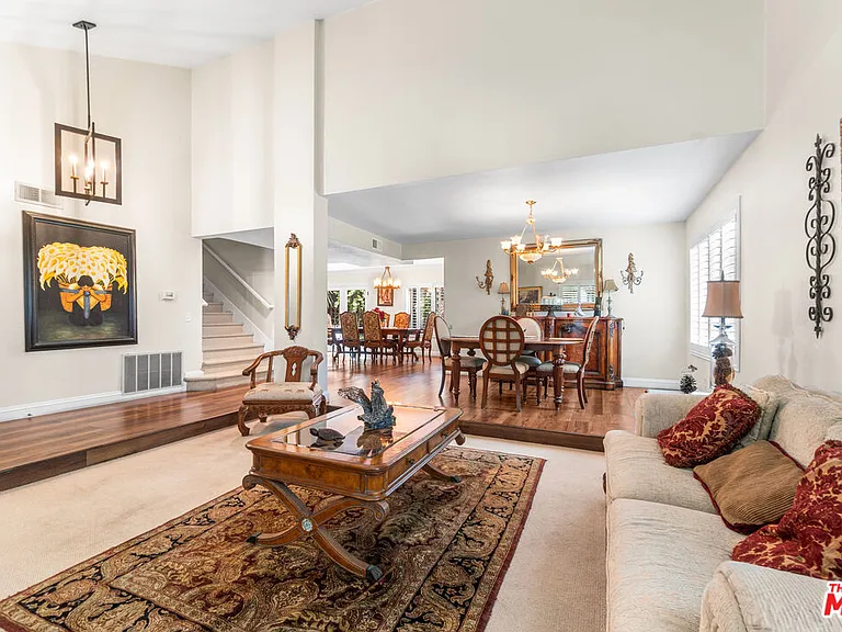19421 Hallmark Ln — Photo 4