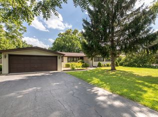 419 W Clarendon St, Prospect Heights, IL