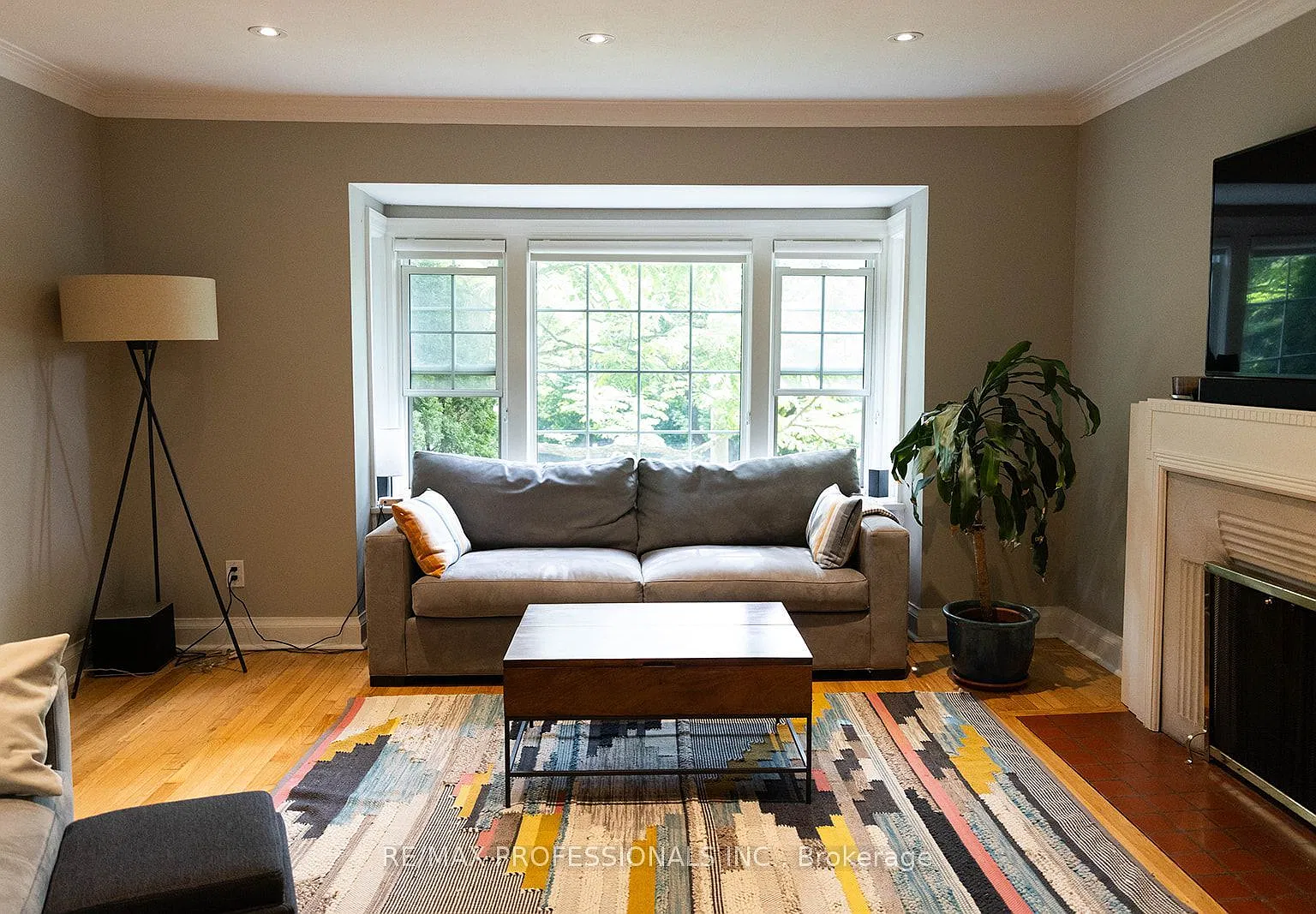3 bed, $4,500 — Photo 3