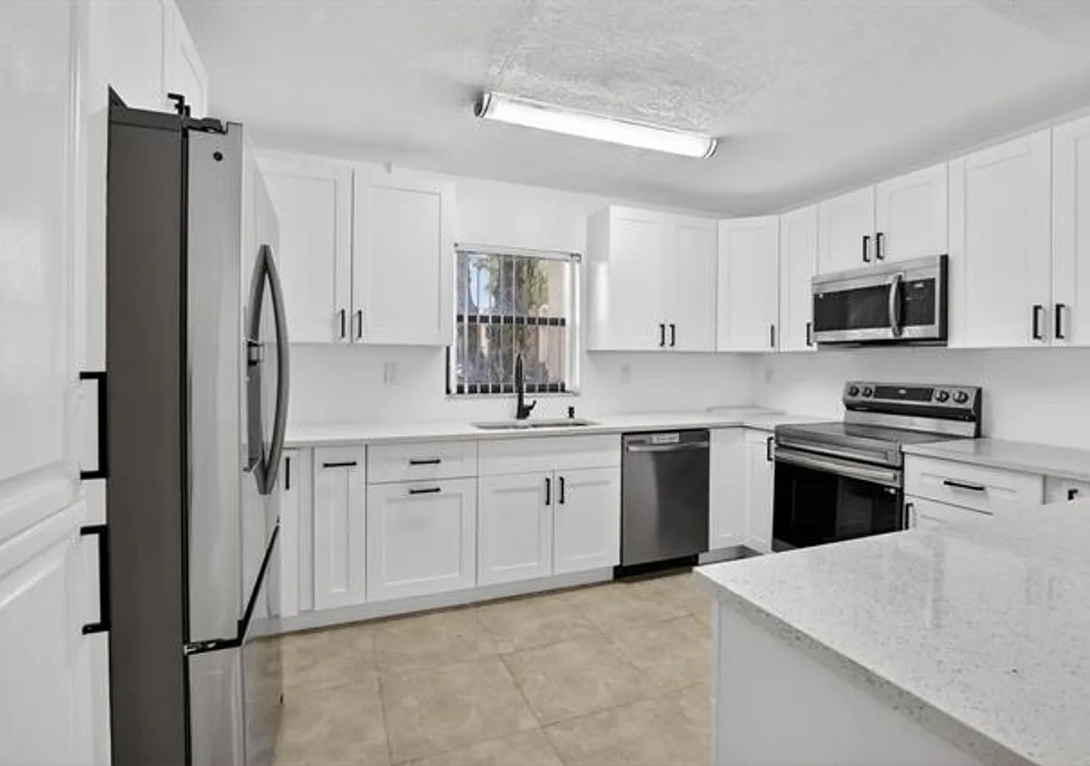 11556 NW 1st St th 11556, Plantation, FL 33325 — Photo 2