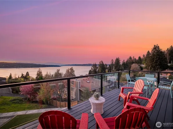 4425 Paradise Avenue W, University Place, WA 98466