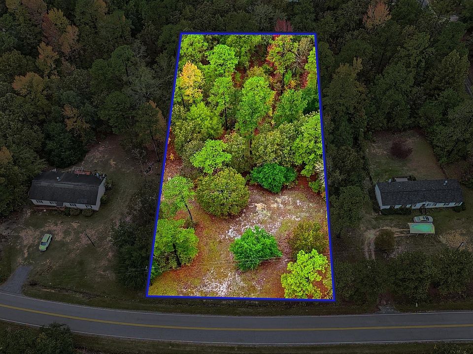 2nd image of 441 Seegars Mill Rd