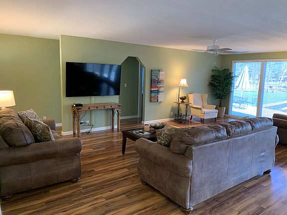 Open Concept Living Room, Dining, & Kitchen