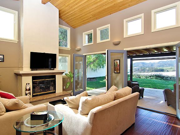 2 Story Ceilings in L.R.