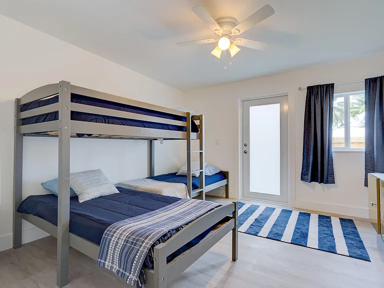 1036 Coral Dr — Photo 19