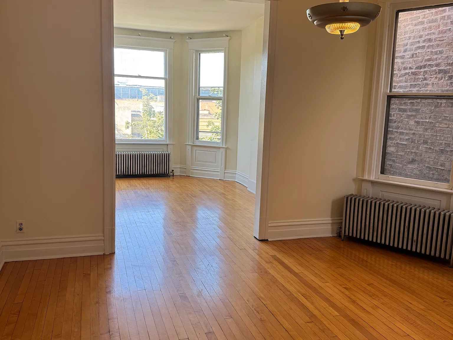 2 bed, 970 sqft, $2,950 — Photo 4
