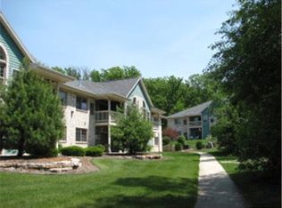 1824 Deerhaven Ln #4, Rochester, MN 55906