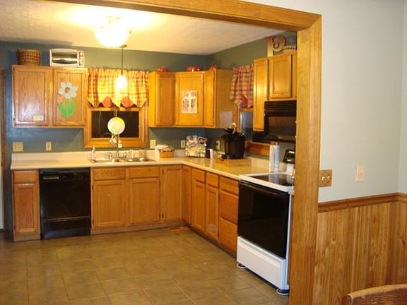 2nd image of 4241 S County Road 275 W
