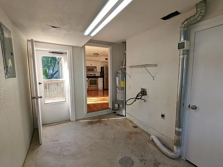 7223 Beverly St — Photo 24