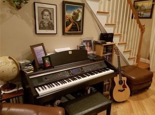 6 Lake Dr, North Providence, RI 02904